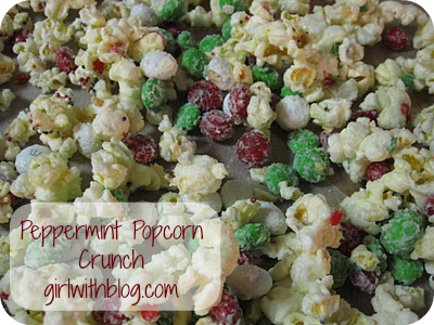 Day 25 :: Peppermint Popcorn Crunch