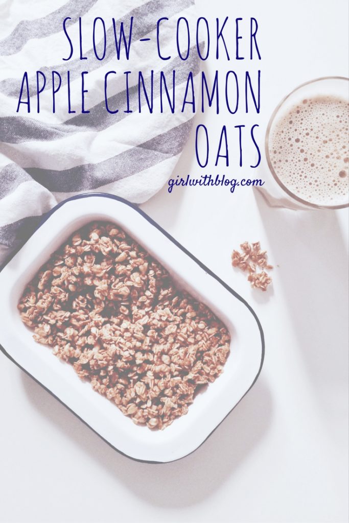 Slow-Cooker Apple Cinnamon Oats | girlwithblog.com